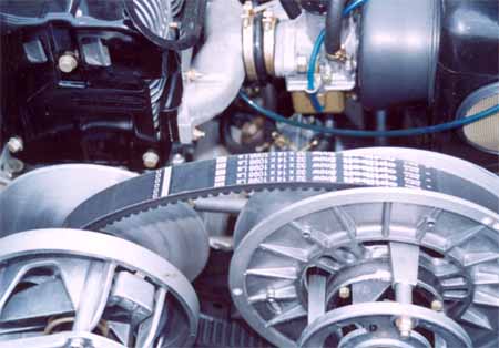 Модернизированная модель снегохода Рысь-119 модельного ряда 2003 года. Ремень привода охлаждения двигателя и ремень вариатора фирмы "Оптибел"